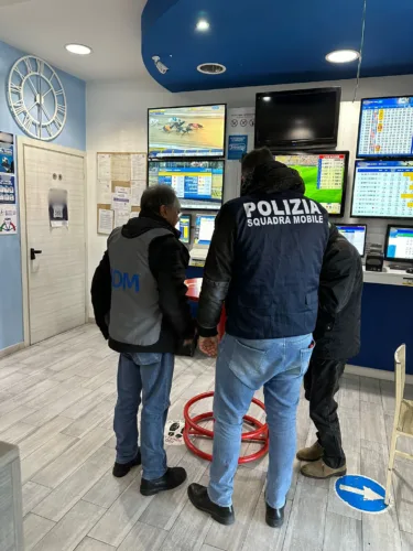 ADM: PROSEGUE TUTELA CITTADINI DA GIOCO ILLEGALE GRAZIE AL COPREGI 2 IMMAGINE PS