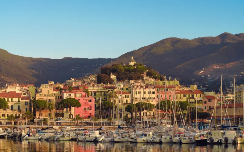 Weekend di San Valentino 2025: le top 30 destinazioni degli italianiGraduatoria e prezzi per le destinazioni più ricercate su Holidu.it 4 San Remo credits Viktor Hesse via Unsplash