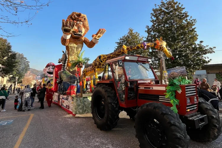 ARCE - Tutto pronto per il Carnevale arcese di Domenica 23 febbraio 2025 1 carnevale arce 2024 01