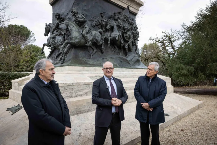 CONCLUSO IL RESTAURO DEL MONUMENTO EQUESTRE 2 presicce gualtieri rutelli