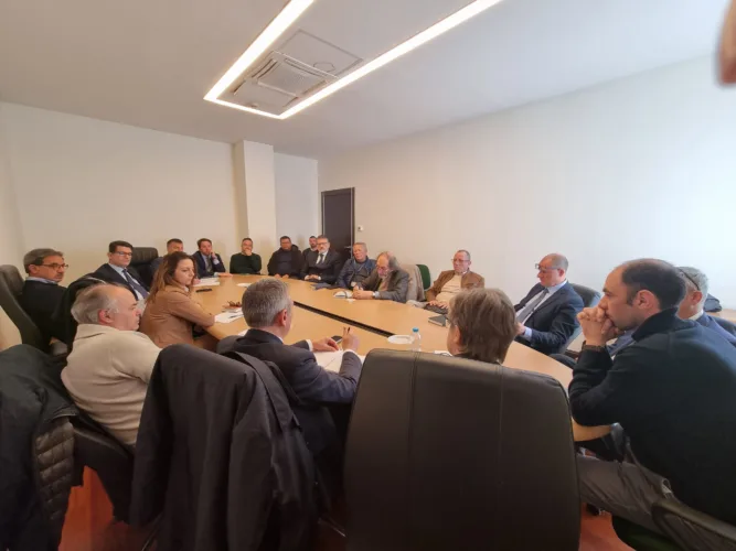 Accorpamento delle Riserve Naturali: Incontro in Regione per il futuro dei comuni coinvolti 1 PHOTO 2025 03 19 15 18 28 3