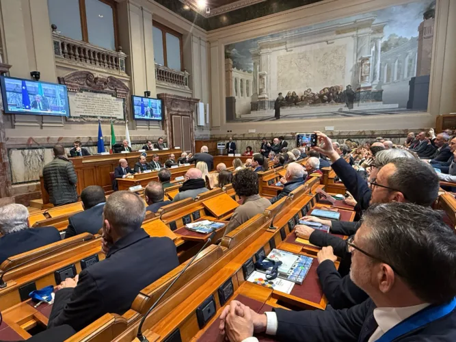 “Lavoro e Partecipazione: si apre la strada a una nuova forma di collaborazione tra lavoratori e aziende” 2 PHOTO 2025 03 25 15 28 52