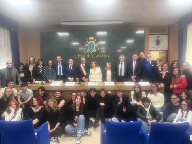 Un tributo alla tradizione e all’impegno dei Carabinieri 2 WhatsApp Image 2025 03 07 at 13.51.36