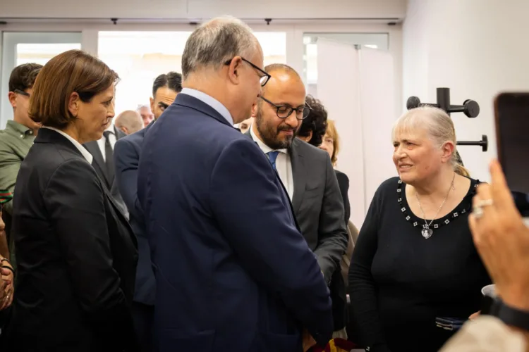 INAUGURATO IL CENTRO ANTIVIOLENZA “MANUELA PETRANGELI”: UN NUOVO PRESIDIO PER I DIRITTI DELLE DONNE, NATO DALLA COPROGETTAZIONE TRA ROMA CAPITALE E TERZO SETTORE 2 3