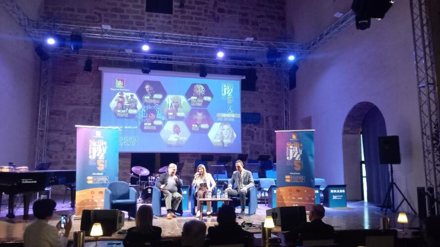 Foto Conferenza stampa Sicilia Jazz Festival con il M° Ignazio Garsia On.le Elvira Amata e Luca Luzzu