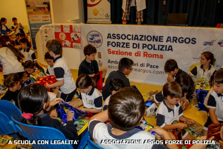 Santa Marinella - A Scuola con Legalità, ottava tappa dell'Associazione Argos Forze di Polizia 1 IMG 2195