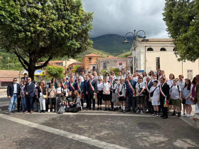 Il Presidente del Consiglio Provinciale alla cerimonia dell’81º anniversario della Liberazione di Piedimonte San Germano 1 WhatsApp Image 2025 05 24 at 15.00.29