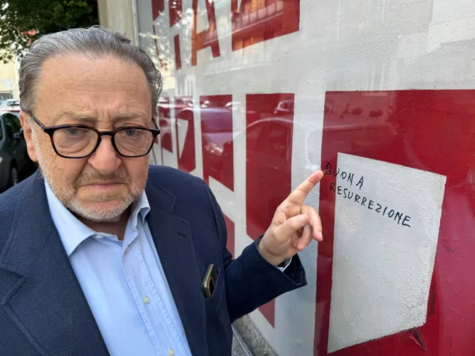 MILANO, RAMELLI, DE CORATO: «2° SFREGIO DA NO-GLOBAL E SINISTRA IN VIA PALADINI DOVE FU UCCISO 1 foto 2 1