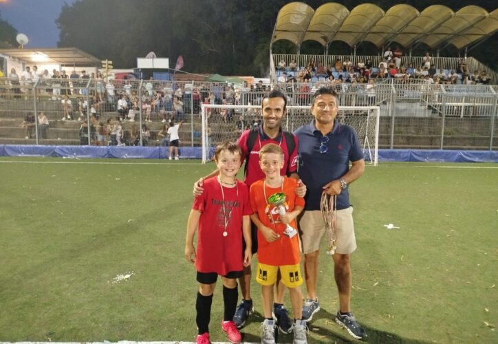 FONTE NUOVA - Allo stadio Comunale Domenico Mammoliti grande festa, tra sport e ricordo - Senso di appartenenza e senso di comunità 4 494643005 1285943866864711 4375636908539066212 n