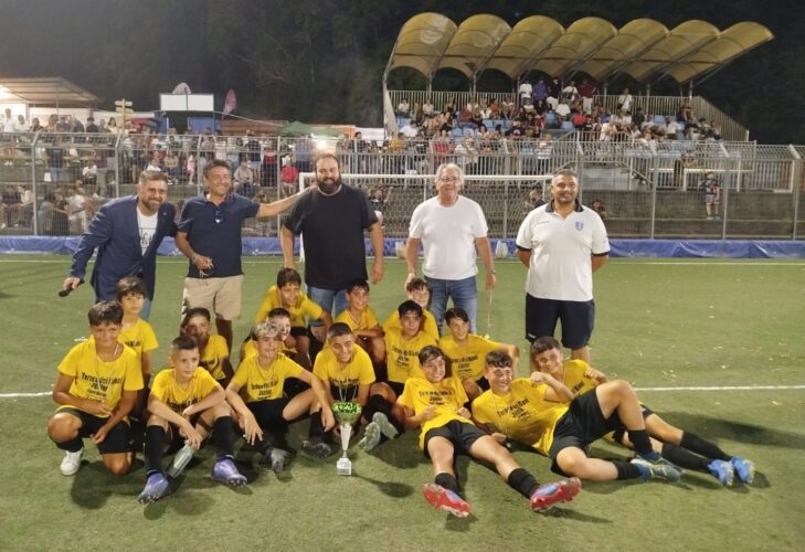 FONTE NUOVA - Allo stadio Comunale Domenico Mammoliti grande festa, tra sport e ricordo - Senso di appartenenza e senso di comunità 7 499063387 1285943830198048 766103928895692588 n 2