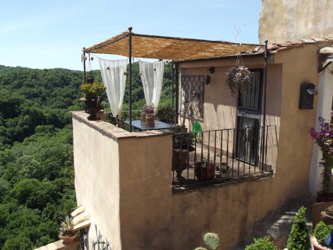 Alla scoperta degli antichi Borghi caratteristici della Tuscia 4 Calcata 1