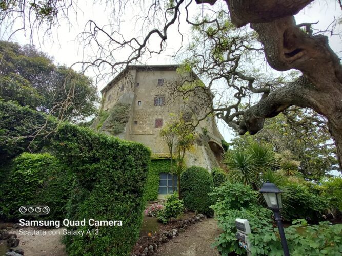 La Rete di Imprese Naturalmente Capodimonte presenta l’itinerario "La Bella e la Bestia, Capodimonte" – Una storia d'amore tra le vie del borgo 1 Capodimonte 3