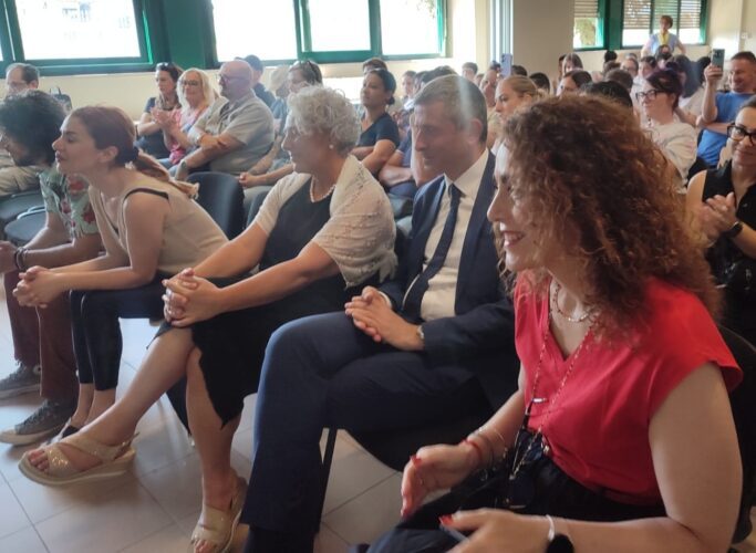 Guidonia Montecelio: Progetto Social Tour, un pianoforte regalato alla “Alberto Manzi” 1 Immagine WhatsApp 2025 06 06 ore 20.28.14 89537b1d