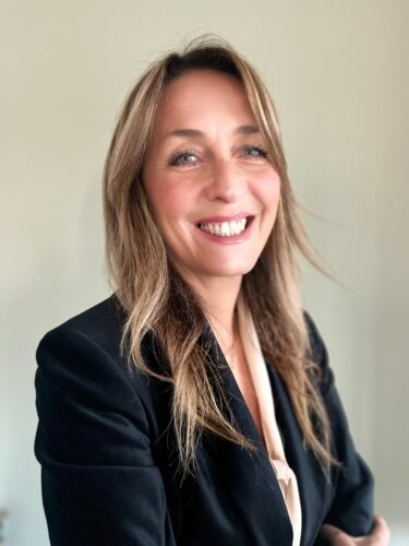 PRIDE MONTH, ALLARME DISCRIMINAZIONI IN AZIENDA: 3 TALENTI LGBTQIA+ SU 10 TEMONO ANCORA DI FARE “COMING OUT” E ABBANDONANO IL POSTO DI LAVORO 1 Marika Delli Ficorelli Head of HR Zeta Service