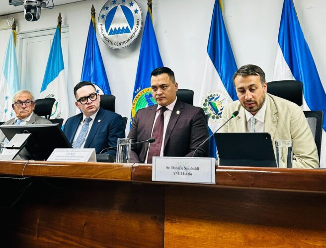 Il Sindaco di Rieti e Presidente ANCI Lazio Daniele Sinibaldi è intervenuto al Parlamento Centroamericano a Città del Guatemala per presentare il progetto GENERACTOR 2 PARLACEN 2 1