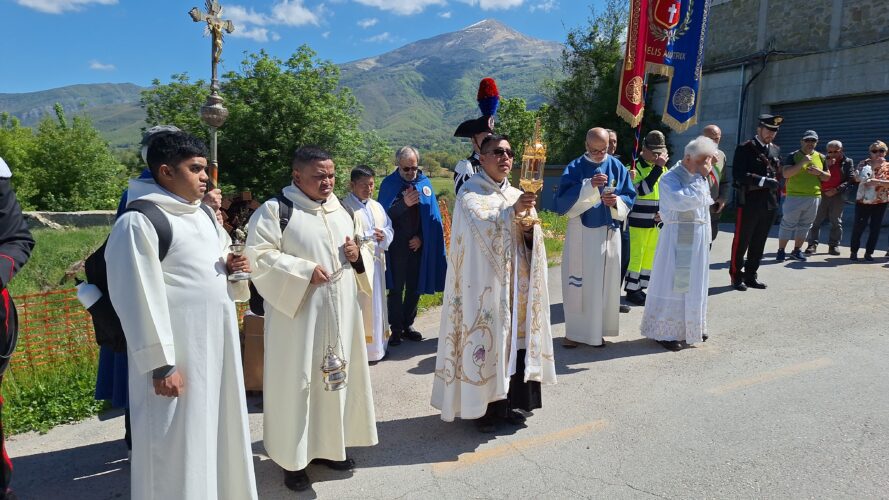 Festa della Madonna di Filetta: domani 29 maggio il Vescovo di Rieti Piccinonna celebra la S.Messa ad Amatrice Domenica primo giugno si svolgerà la tradizionale processione verso il Santuario 1 filetta 2024