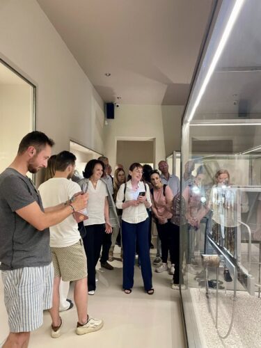 Grande entusiasmo per le Giornate Europee dell’Archeologia a Fara in Sabina 1 santoro e giovampaola