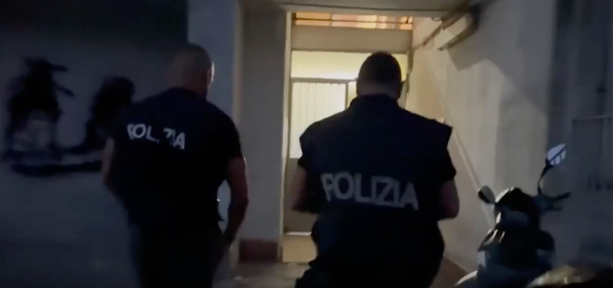 Seguito Operazione della Polizia di Stato di Napoli 1 2 2