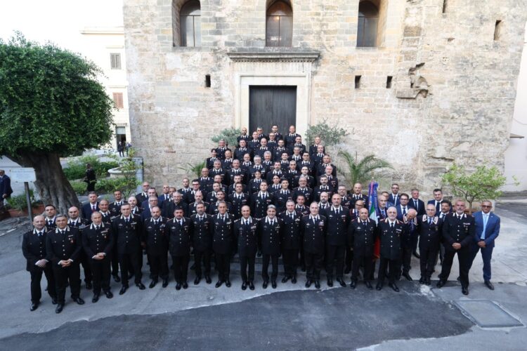 foto 5 Visita Cdo Legione CC Sicilia