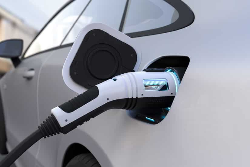 Auto elettriche, maxi incentivi fino a 11.000 euro: come fare domanda e chi può richiederli Auto elettriche, maxi incentivi fino a 11.000 euro: come fare domanda e chi può richiederli
