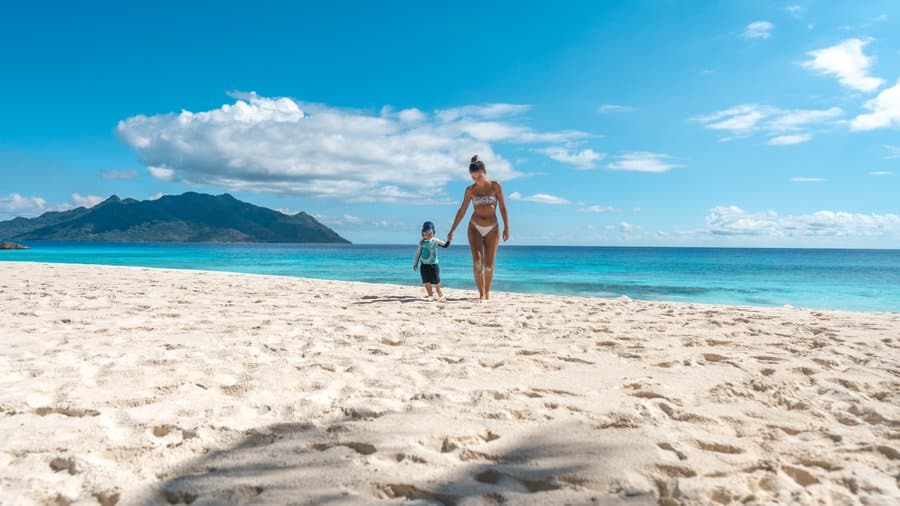 Seychelles a misura di bambino: le spiagge più belle per una vacanza in famiglia Seychelles a misura di bambino: le spiagge più belle per una vacanza in famiglia