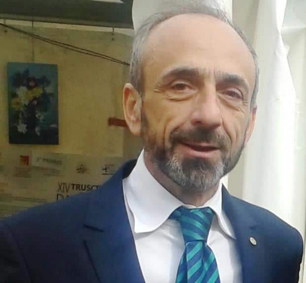 critico-d-arte-paolo-battaglia-la-terra-borgese.jpg