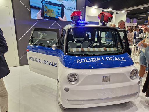 Divise, droni… e ora anche l’intelligenza artificiale in dotazione alla Polizia locale Divise, droni… e ora anche l’intelligenza artificiale in dotazione alla Polizia locale