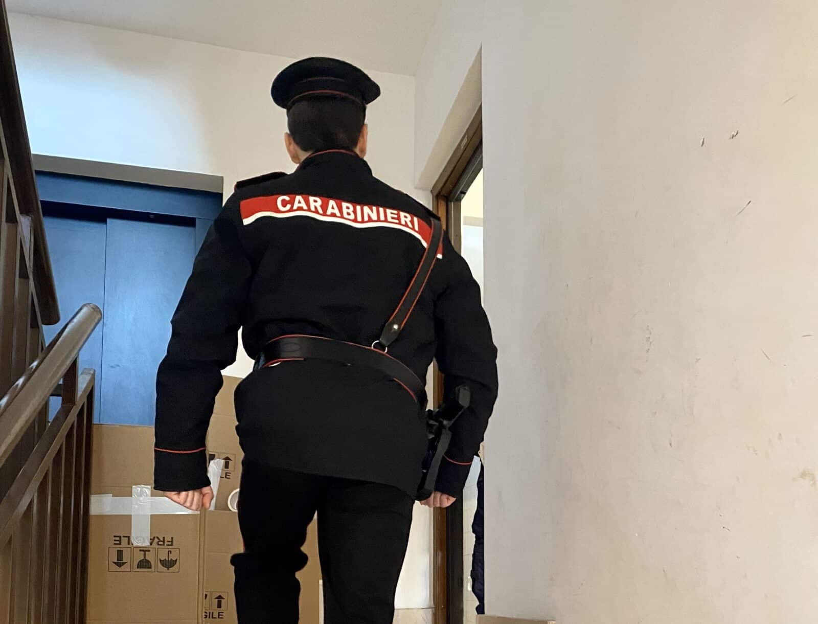 SCANDRIGLIA. I CARABINIERI ARRESTATANO UN UOMO PER AVER PICCHIATO E MINACCIATO L’ANZIANA MADRE SCANDRIGLIA. I CARABINIERI ARRESTATANO UN UOMO PER AVER PICCHIATO E MINACCIATO L’ANZIANA MADRE