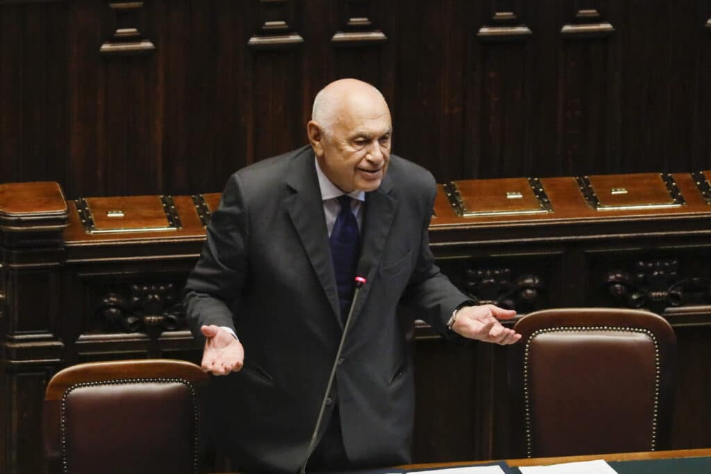 Nordio: “Ci sono quasi 20.000 tossicodipendenti in carcere, serve una detenzione differenziata” Nordio: “Ci sono quasi 20.000 tossicodipendenti in carcere, serve una detenzione differenziata”