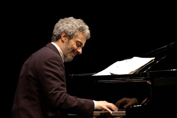 “Quando la banda passò” incontra Nicola Piovani: la musica come racconto di comunità “Quando la banda passò” incontra Nicola Piovani: la musica come racconto di comunità