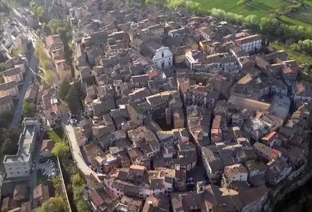 Tuscia: Turismo e Commercio come motore di rinascita economica 7 Orte vista dallalto