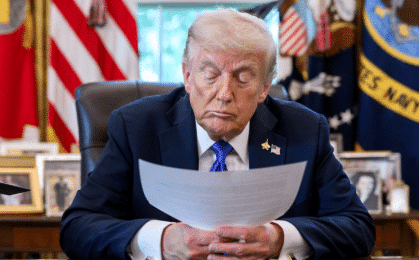 Trump minaccia Hamas: “Pace o sarà un massacro”; a Bibi: “Non so perché sei sempre così fottutamente negativo” Trump minaccia Hamas: “Pace o sarà un massacro”; a Bibi: “Non so perché sei sempre così fottutamente negativo”