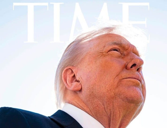 Trump si è offeso per la foto copertina di Time: “Mi imbruttisce” Trump si è offeso per la foto copertina di Time: “Mi imbruttisce”