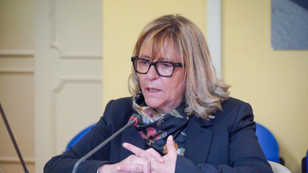 3 milioni e mezzo da Regione e Consorzio Industriale per 20 km di asfalti, marciapiedi e illuminazione al Nucleo Industriale di Rieti-Cittaducale 3 milioni e mezzo da Regione e Consorzio Industriale per 20 km di asfalti, marciapiedi e illuminazione al Nucleo Industriale di Rieti-Cittaducale