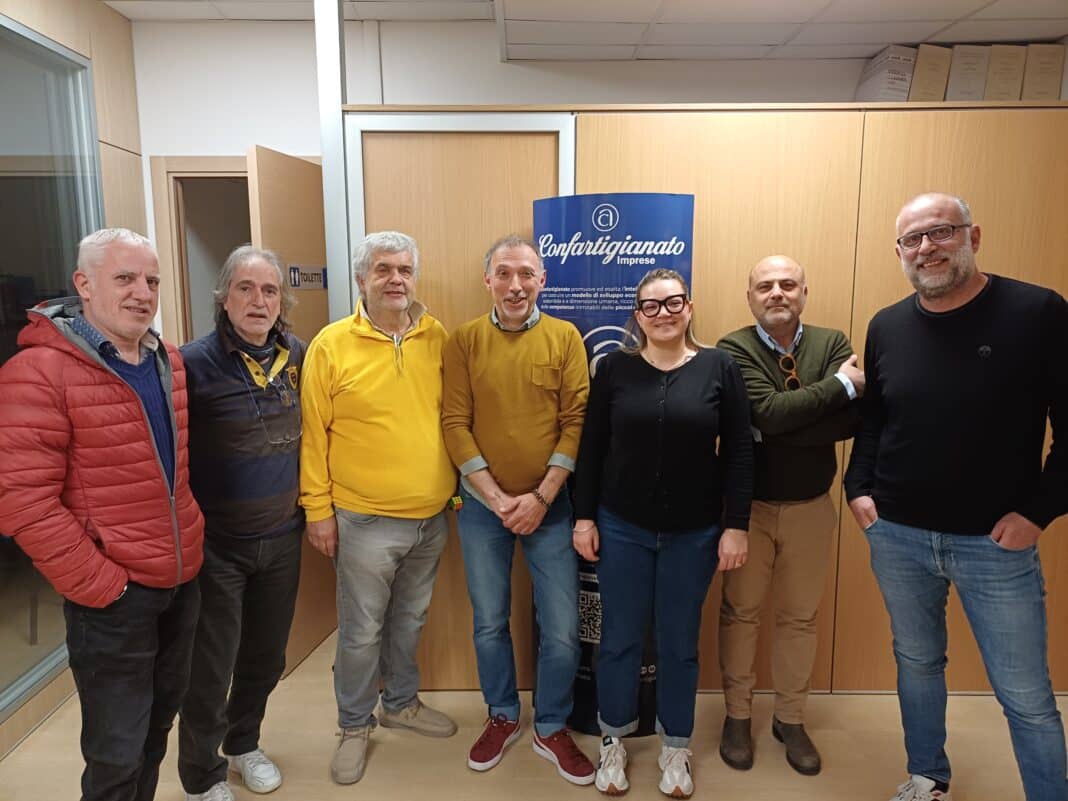 Rinnovato l’organo direttivo di Confartigianato Alimentazione Rieti: Sandro Del Grande confermato Presidente, Luigi De Angelis è il Vicepresidente Rinnovato l’organo direttivo di Confartigianato Alimentazione Rieti: Sandro Del Grande confermato Presidente, Luigi De Angelis è il Vicepresidente