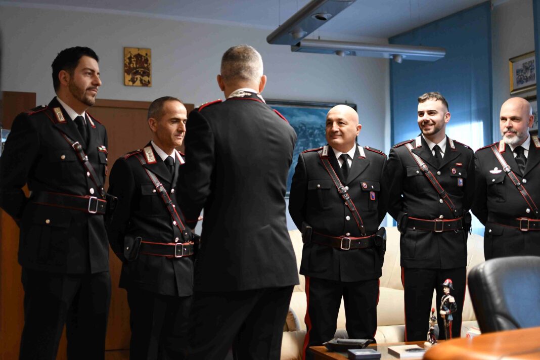 RIETI. I CARABINIERI FESTEGGIANO LA PROMOZIONE AL GRADO SUPERIORE DI 5 MILITARI RIETI. I CARABINIERI FESTEGGIANO LA PROMOZIONE AL GRADO SUPERIORE DI 5 MILITARI