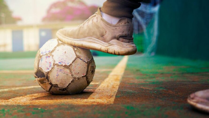 Calcio, la Panchina d’oro Aiac 2025 al ct della Palestina: “Dedicata agli atleti martiri di Gaza” 1 FOTO A 3 SITO14 1024x576 1