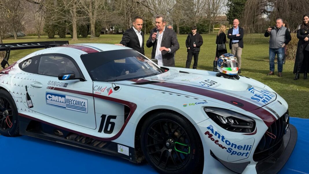 Fascicolo corre nel Campionato Italiano Gran Turismo con Stratia Motorsport Fascicolo corre nel Campionato Italiano Gran Turismo con Stratia Motorsport