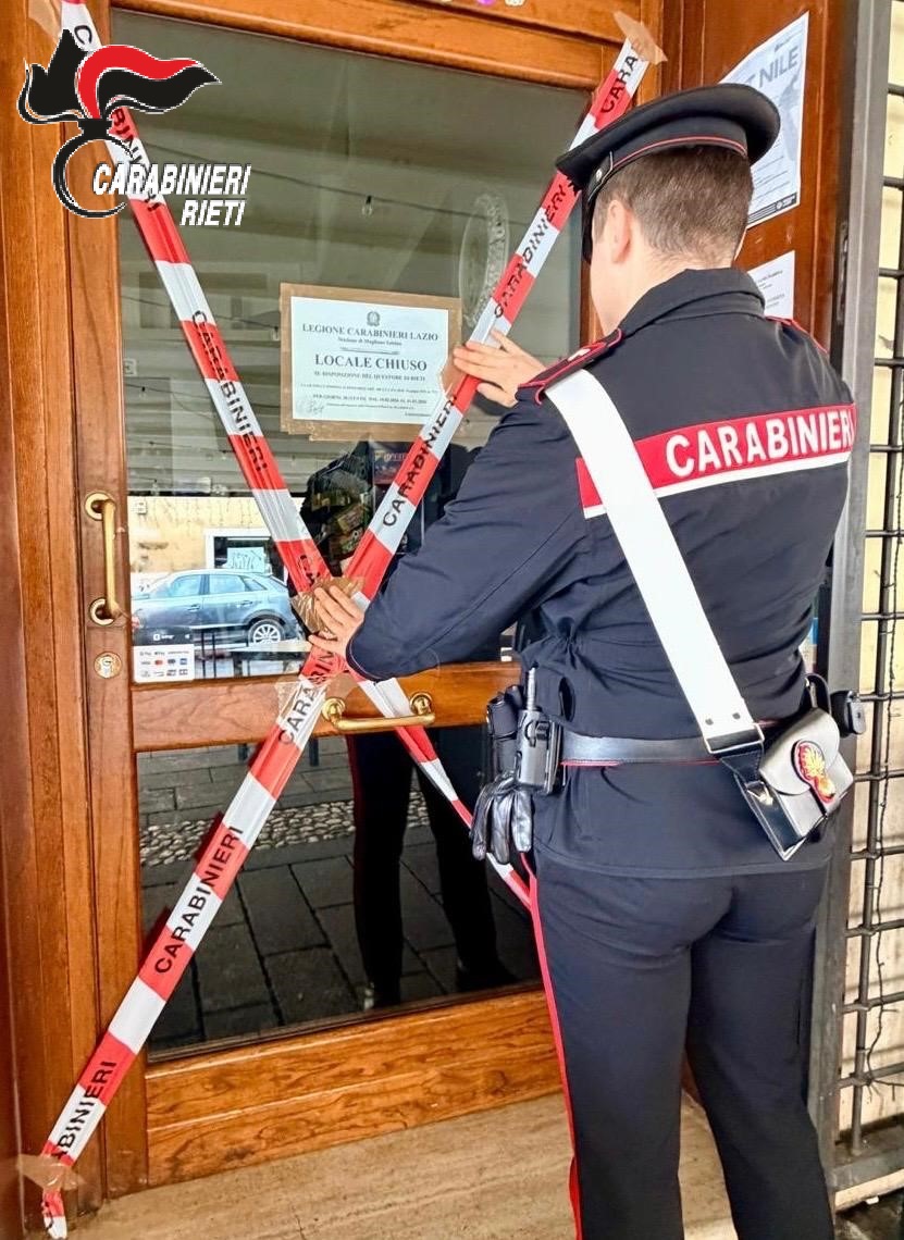 MAGLIANO SABINA. ORDINE E SICUREZZA PUBBLICA: I CARABINIERI DANNO ESECUZIONE AD UN PROVVEDIMENTO DI CHIUSURA TEMPORANEA DI UN BAR MAGLIANO SABINA. ORDINE E SICUREZZA PUBBLICA: I CARABINIERI DANNO ESECUZIONE AD UN PROVVEDIMENTO DI CHIUSURA TEMPORANEA DI UN BAR