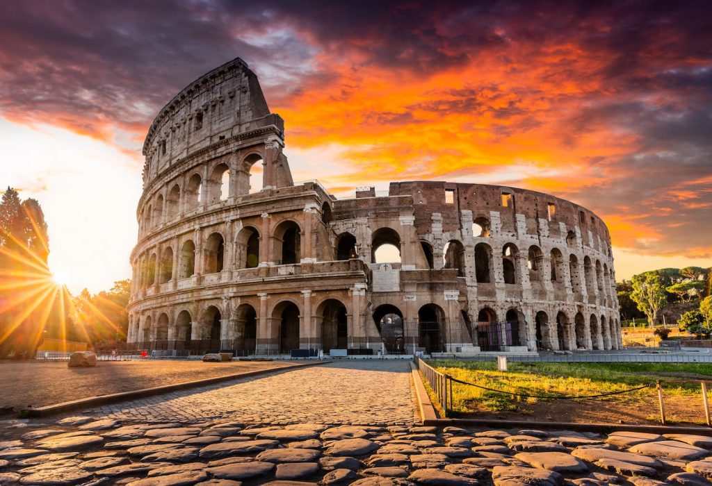 Cartomanzia ed esoterismo a Roma: il fascino di un mondo antico nella Capitale Cartomanzia ed esoterismo a Roma: il fascino di un mondo antico nella Capitale