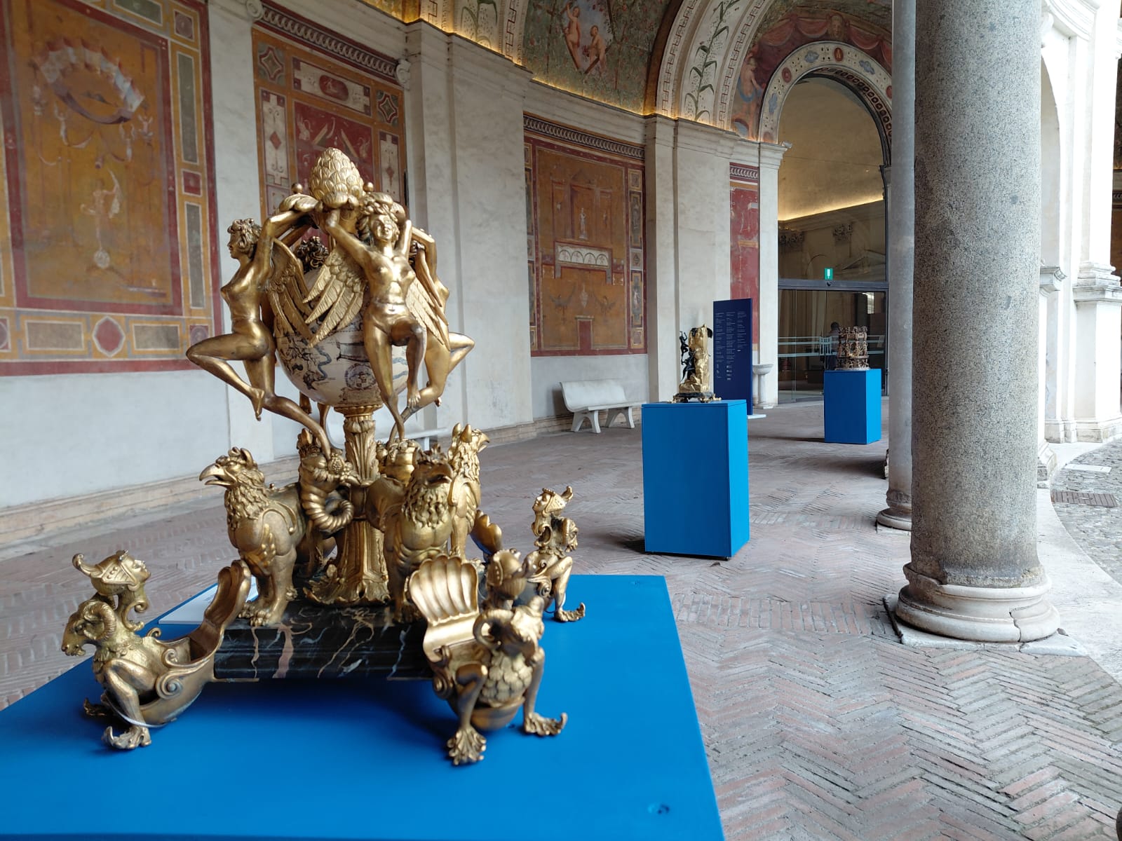 Il sorriso della Sfinge. Le sculture di Federica Zuccheri al Museo Nazionale Etrusco di Villa Giulia Il sorriso della Sfinge. Le sculture di Federica Zuccheri al Museo Nazionale Etrusco di Villa Giulia