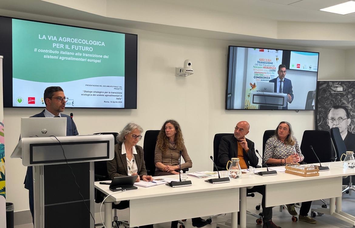 Agroalimentare, Confeuro: “Via agroecologica e tutela piccoli-medi produttori” Agroalimentare, Confeuro: “Via agroecologica e tutela piccoli-medi produttori”