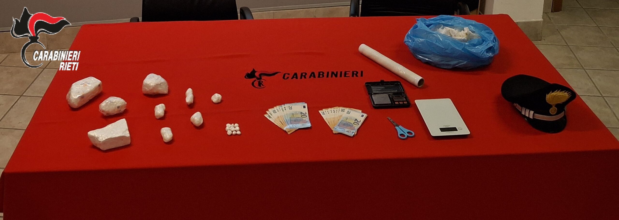 RIETI: OPERAZIONE ANTIDROGA: I CARABINIERI ARRESTANO UN 21ENNE E SEQUESTRANO OLTRE UN CHILO DI COCAINA RIETI: OPERAZIONE ANTIDROGA: I CARABINIERI ARRESTANO UN 21ENNE E SEQUESTRANO OLTRE UN CHILO DI COCAINA
