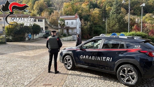 COLLEVECCHIO: I CARABINIERI ARRESTANO UN MINORENNE PER DETENZIONE E SPACCIO DI SOSTANZE STUPEFACENTI COLLEVECCHIO: I CARABINIERI ARRESTANO UN MINORENNE PER DETENZIONE E SPACCIO DI SOSTANZE STUPEFACENTI