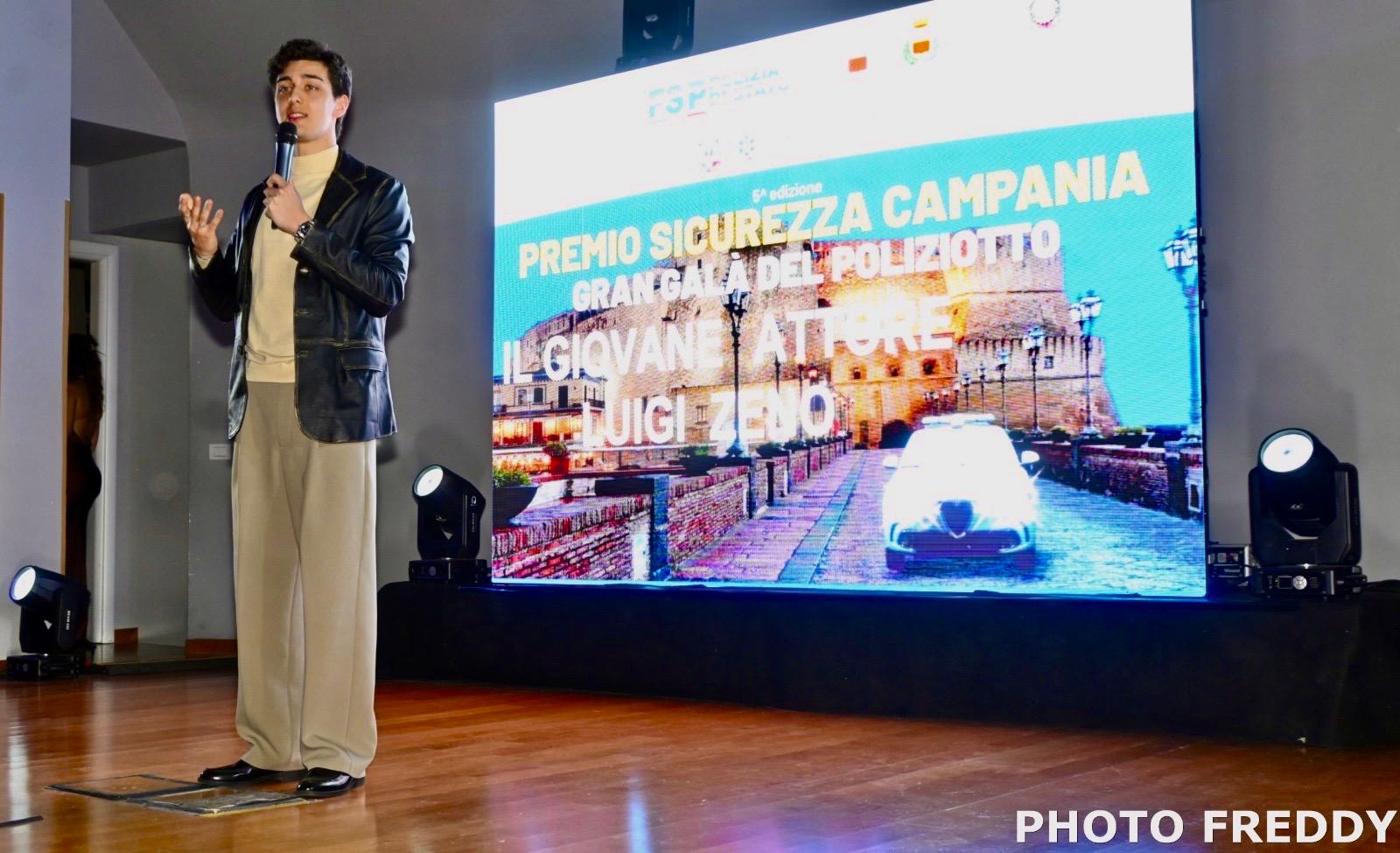 Luigi Zeno protagonista al Premio Sicurezza Campania – Gran Galà del Poliziotto ILuigi Zeno protagonista al Premio Sicurezza Campania – Gran Galà del Poliziotto