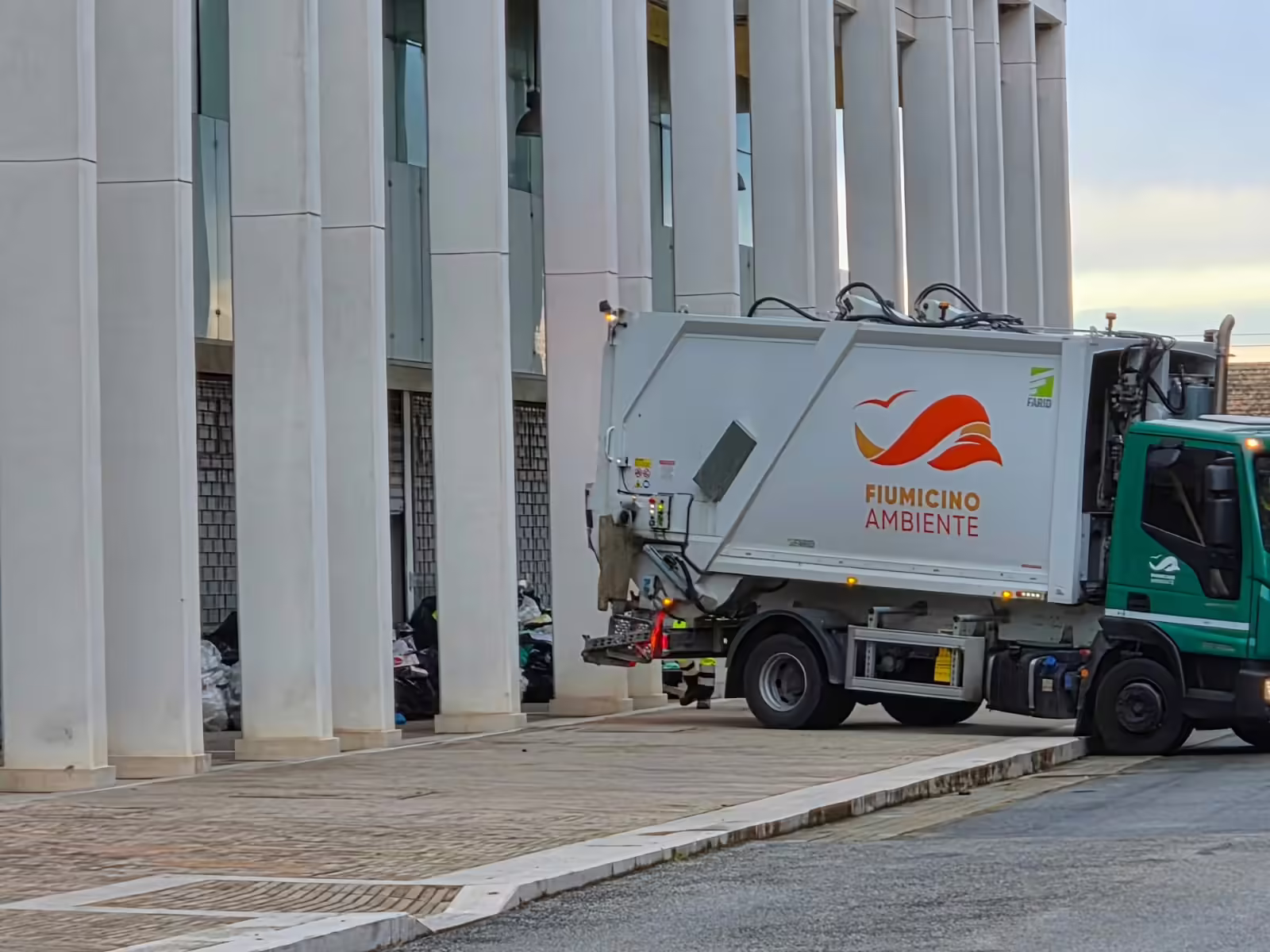 Fiumicino. Parco Leonardo rifiuti: bonifica completata ma resta l’allarme discariche e controlli Fiumicino. Parco Leonardo rifiuti: bonifica completata ma resta l’allarme discariche e controlli