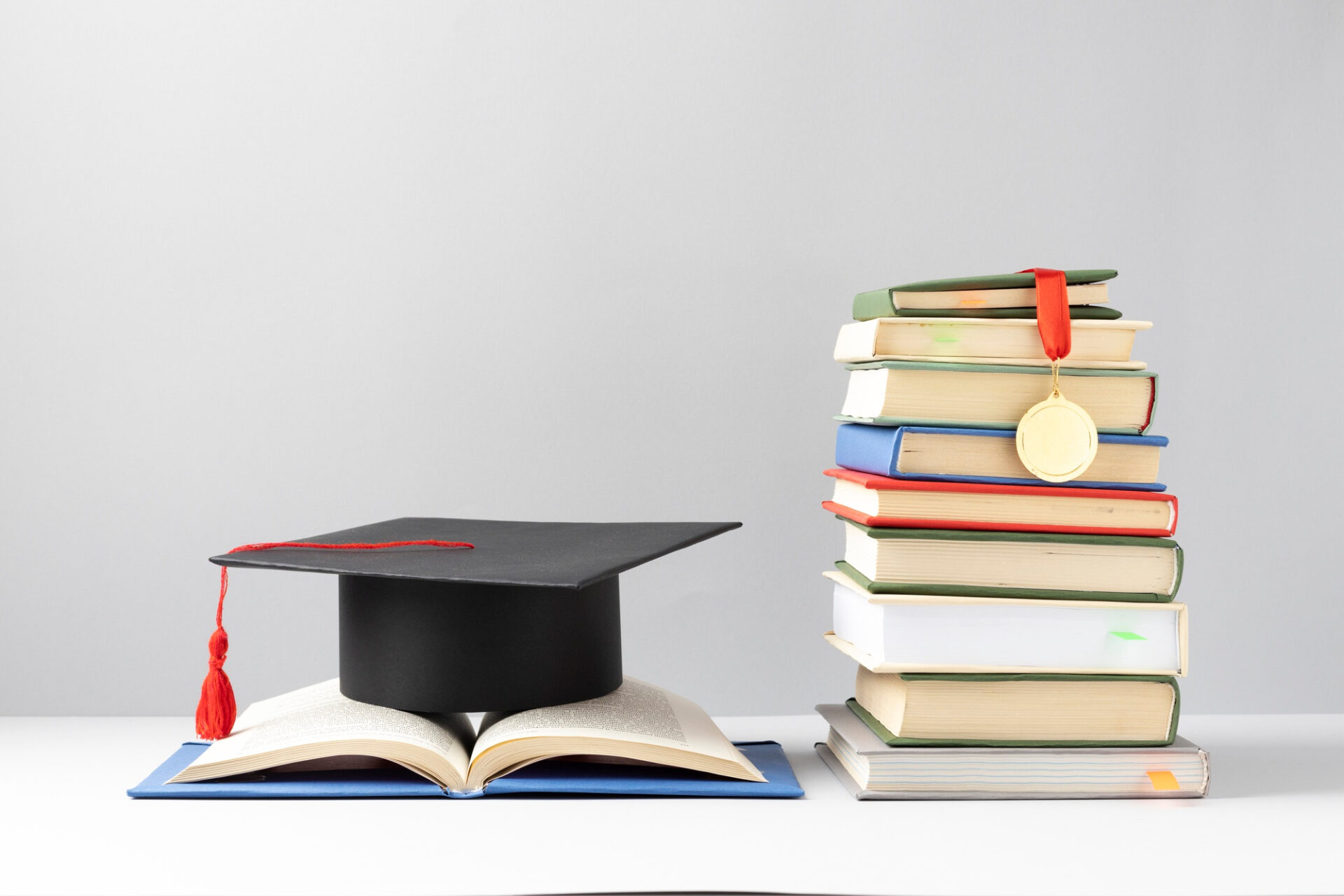 Fiumicino. Borse di studio per merito: contributi a diplomati e laureati, domande entro il 20 aprile Fiumicino, borse di studio: scadenza il 20 aprile