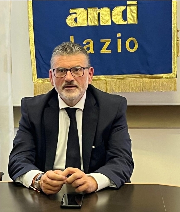 Caro Carburanti, Quadrini (Consigliere Provinciale e ANCI Lazio): “Prezzi ancora sopra i 2 euro: le 18 sanzioni della GdF confermano che serve tolleranza zero” Caro Carburanti, Quadrini (Consigliere Provinciale e ANCI Lazio): “Prezzi ancora sopra i 2 euro: le 18 sanzioni della GdF confermano che serve tolleranza zero”