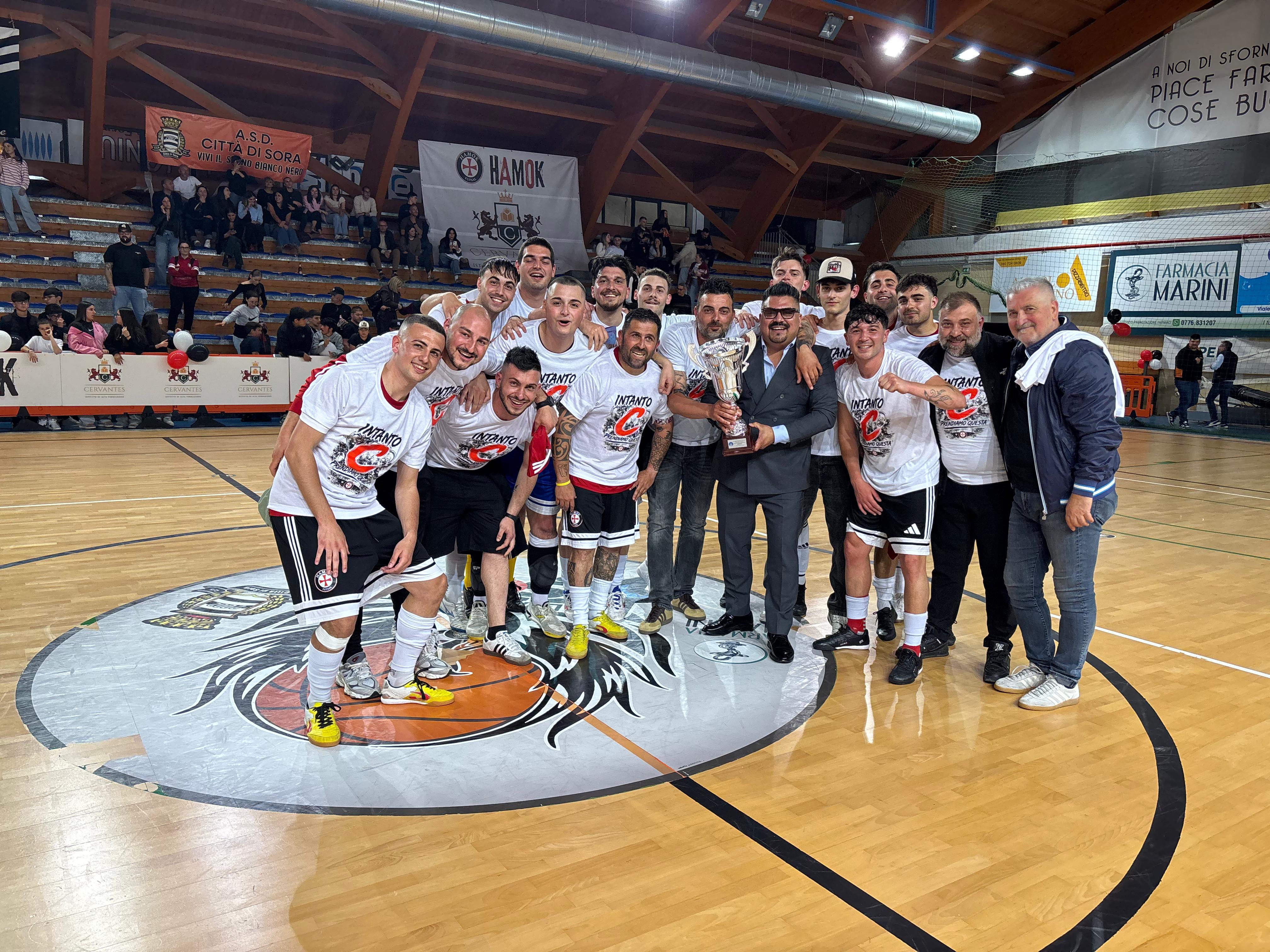 Trionfo Storico: La Riedil Hamok Sora vince la Coppa e vola in Serie C. Gianluca Quadrini: “Un successo firmato dal Patron Baglione e da tutto il territorio” Trionfo Storico: La Riedil Hamok Sora vince la Coppa e vola in Serie C. Gianluca Quadrini: “Un successo firmato dal Patron Baglione e da tutto il territorio”