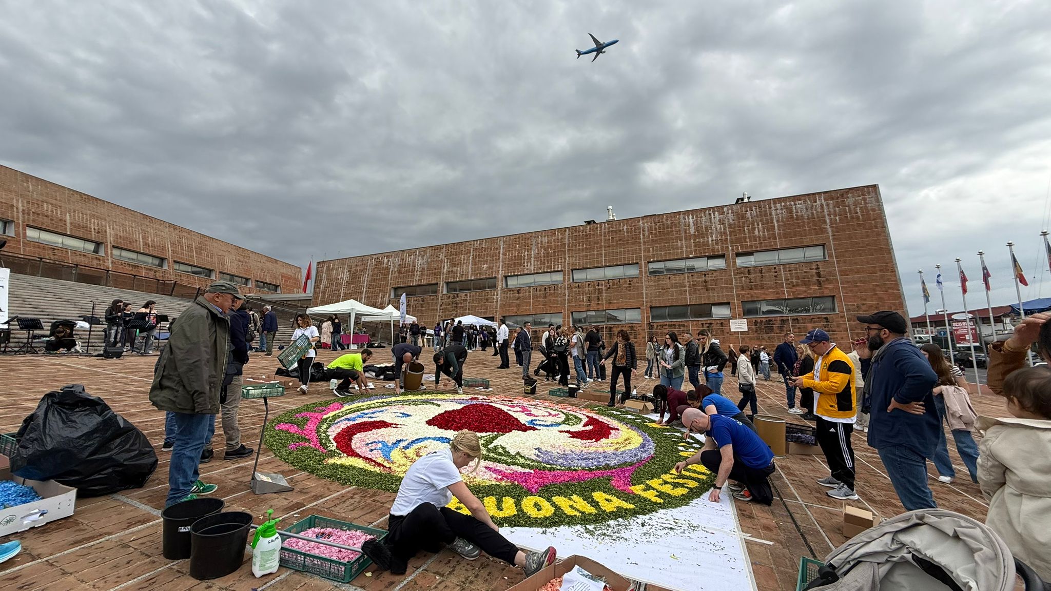 Fiumicino. Festa della mamma tra fiori, giovani talenti e comunità 13 10maggio19